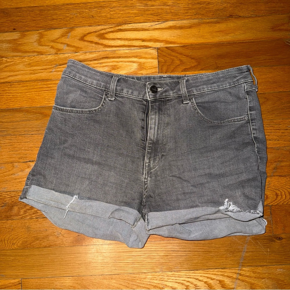 Stylish Gray Women's Jean Shorts